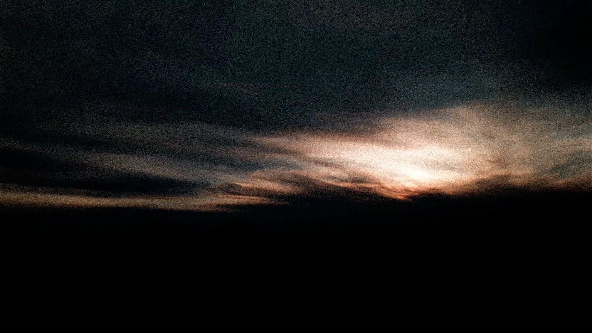 سرهای بریده لبخند می‌زنند