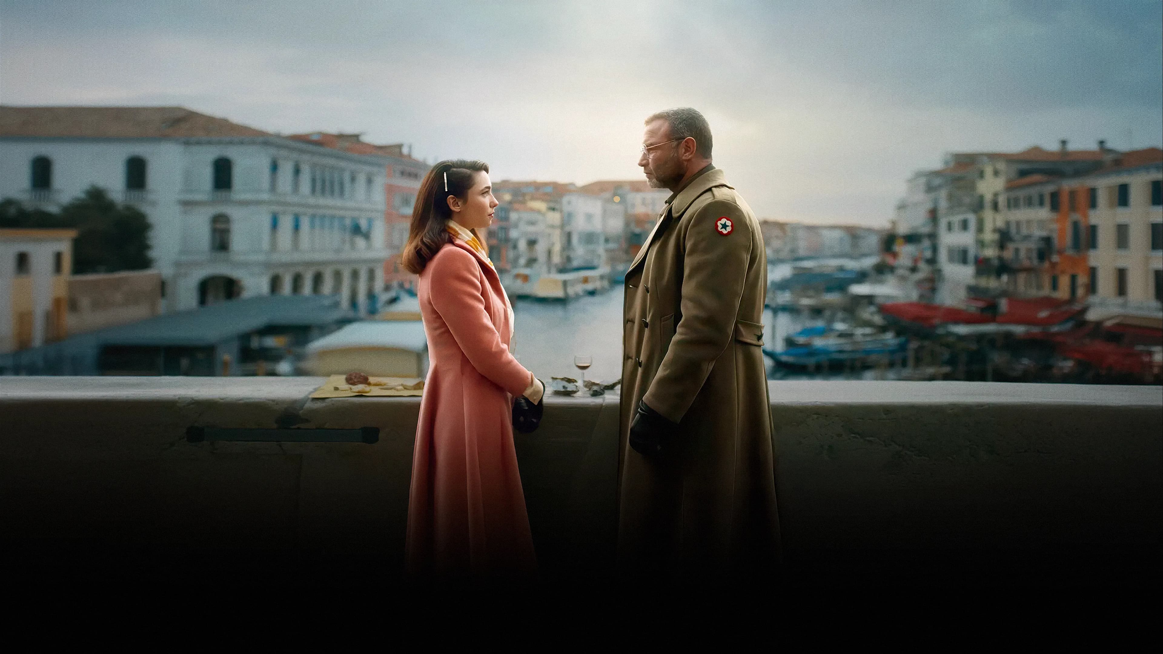 Di là dal fiume e tra gli alberi