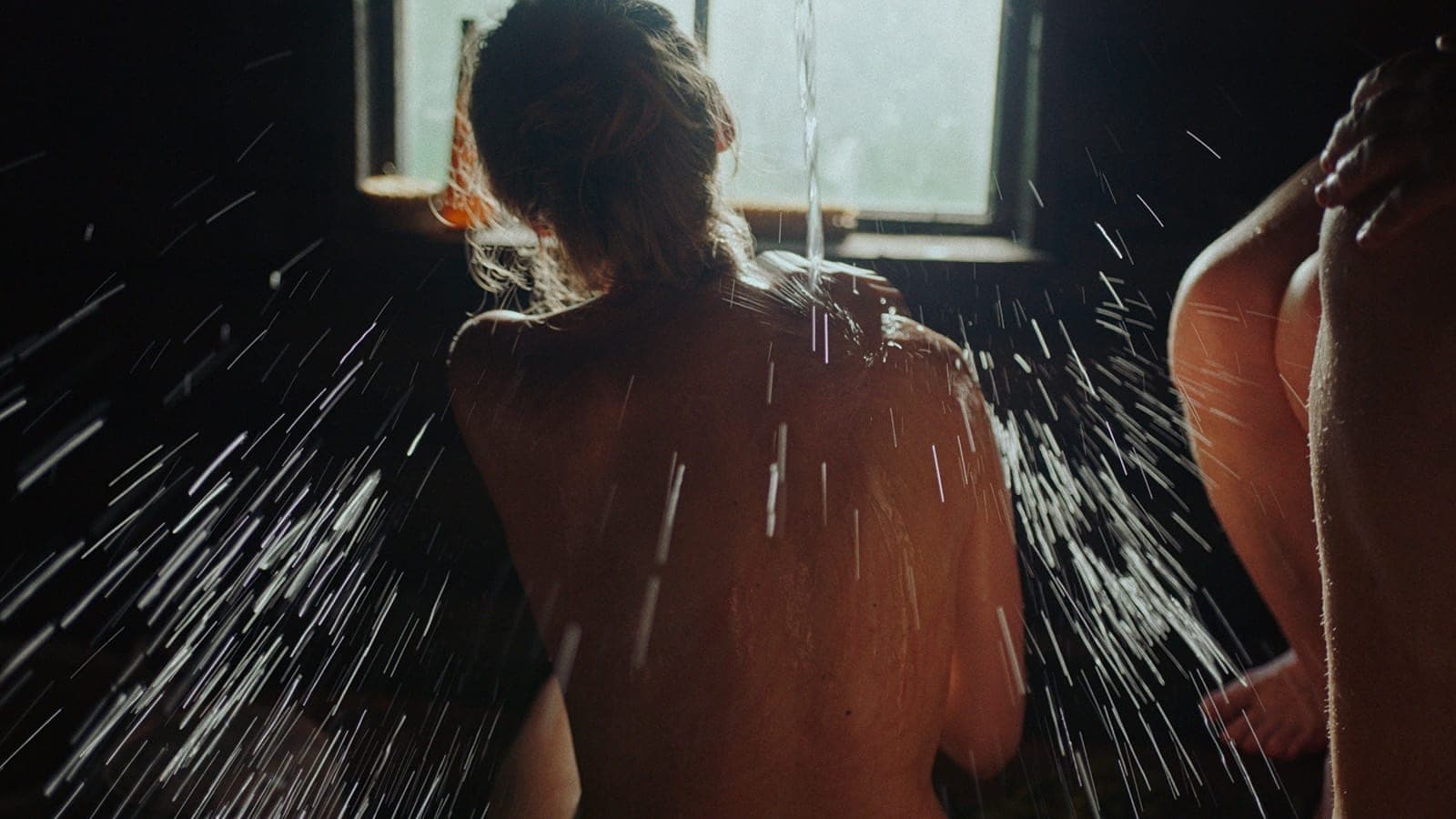 Smoke Sauna - I segreti della sorellanza