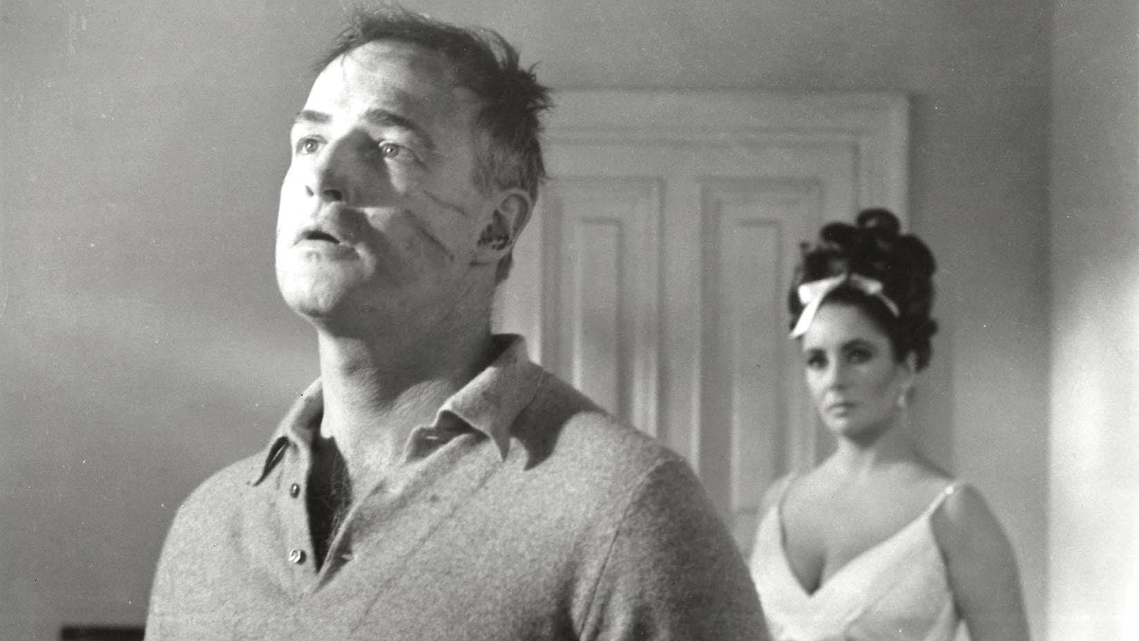 Riflessi in un occhio d'oro