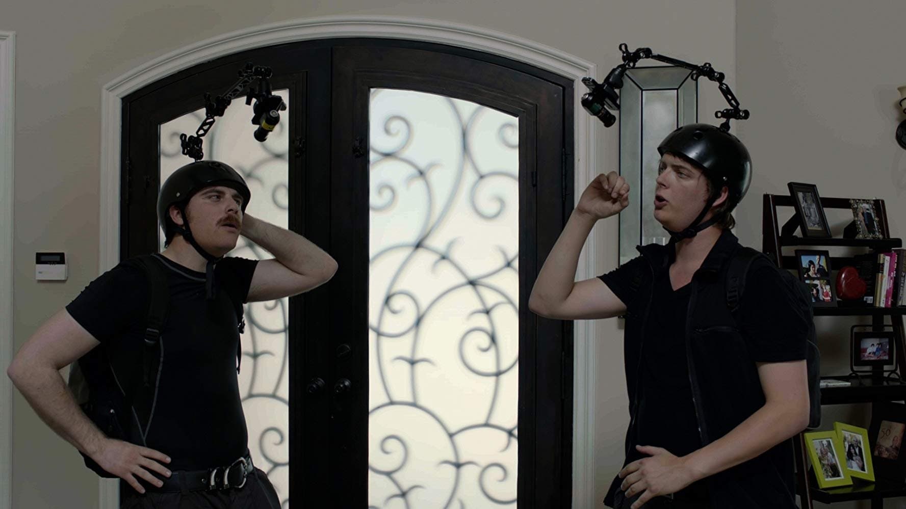 30 notti di attività paranormale con l'altra faccia del diavolo dentro la ragazza con il drago tatuato