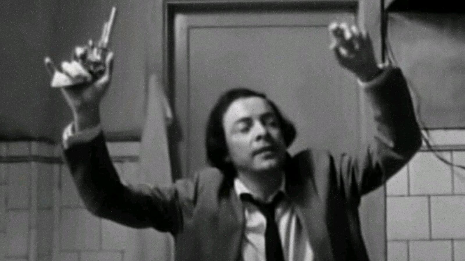 Uccise la famiglia e andò al cinema