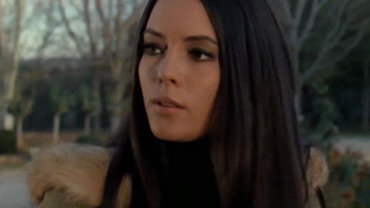 Ragazza tutta nuda assassinata nel parco