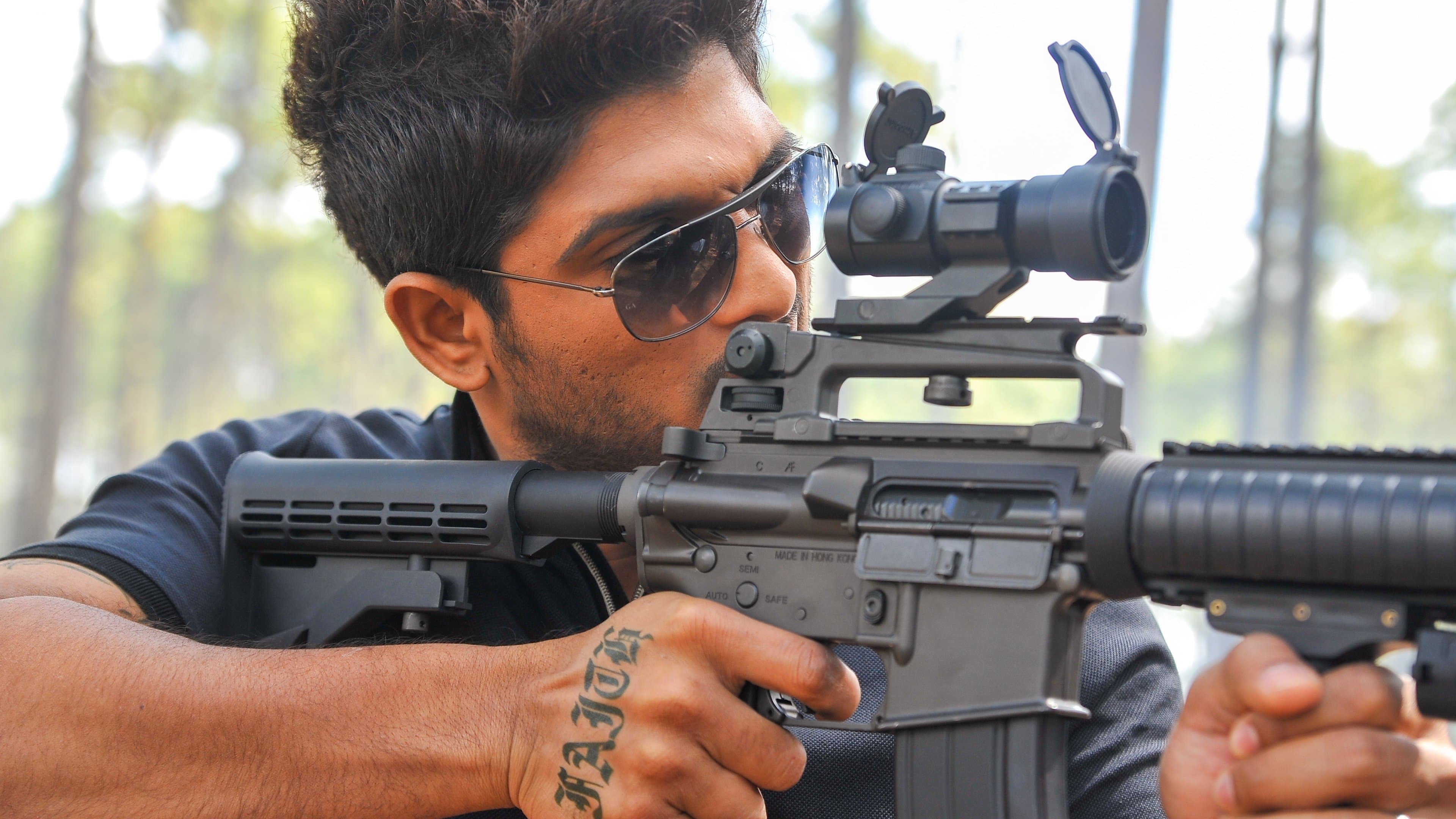 ఇద్దరమ్మాయిలతో