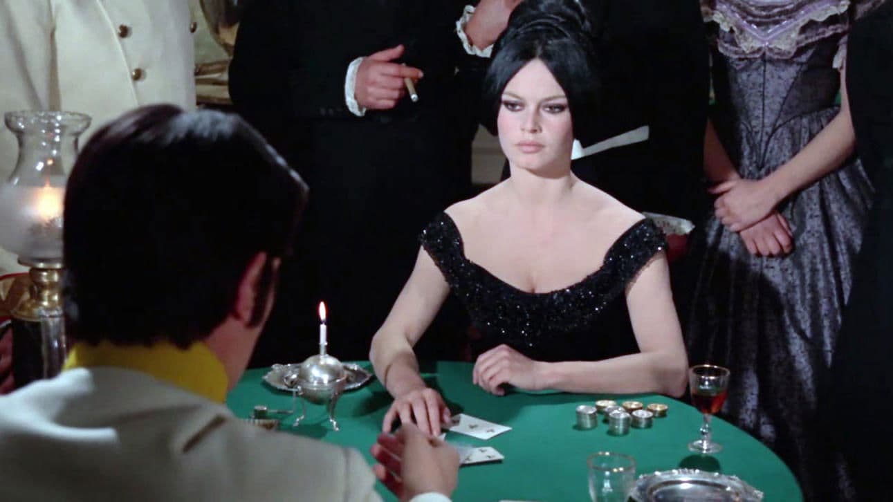 Tre passi nel delirio