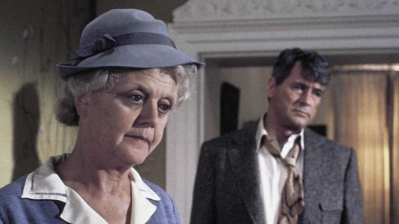 Assassinio allo specchio