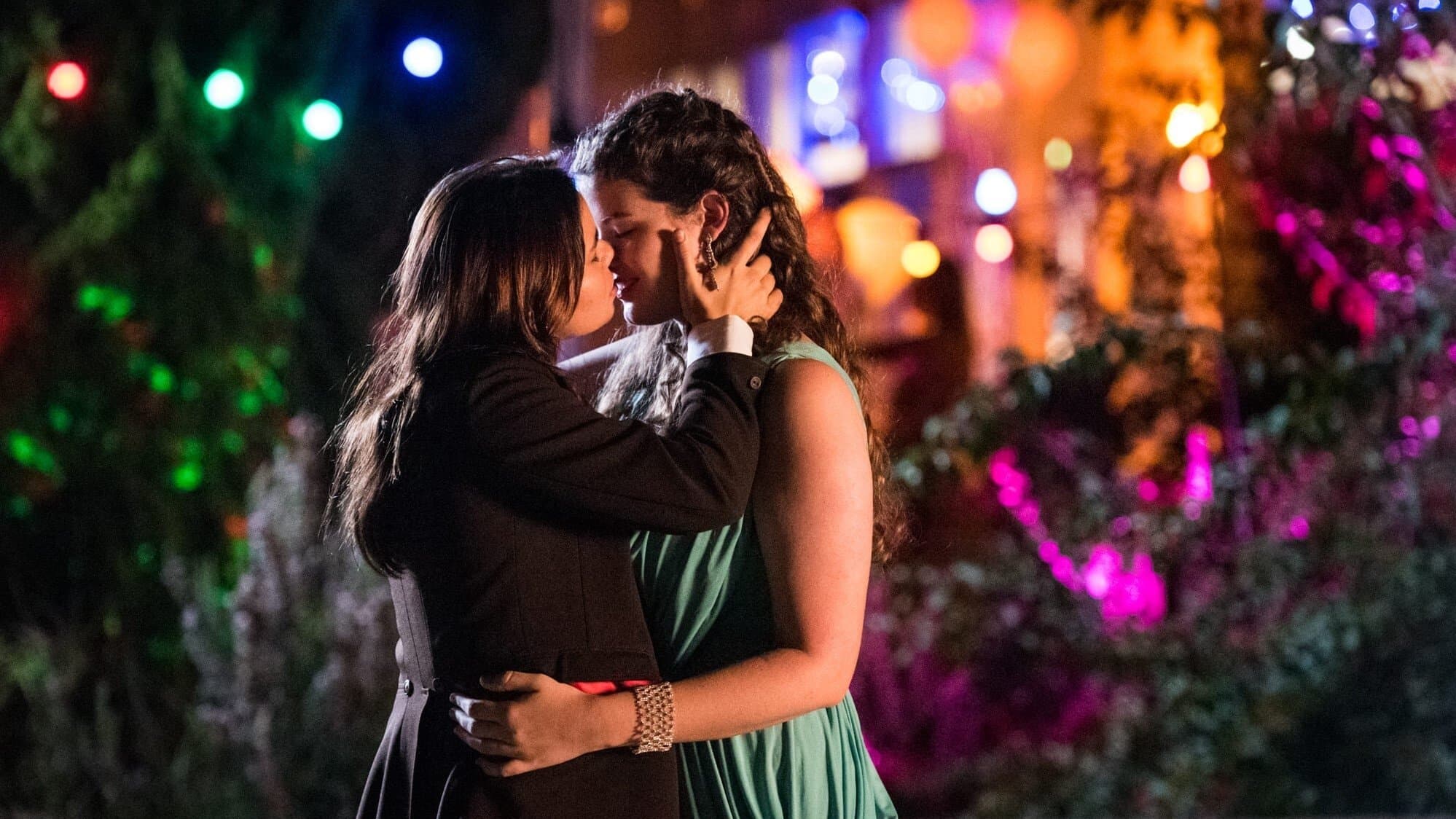 Ellie & Abbie (& Ellie’s Dead Aunt)