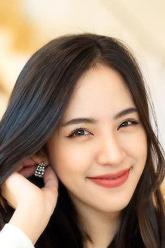 ชญานิศ จ่ายเจริญ