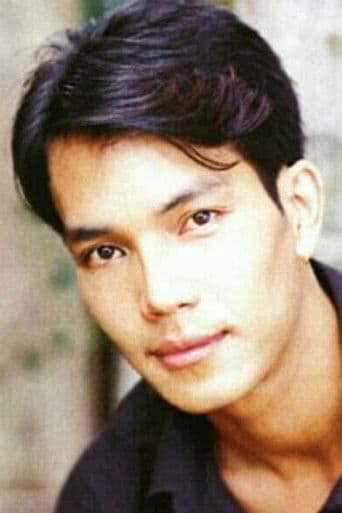 ฉัตรมงคล บำเพ็ญ