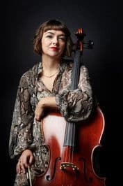Neyla Pekarek