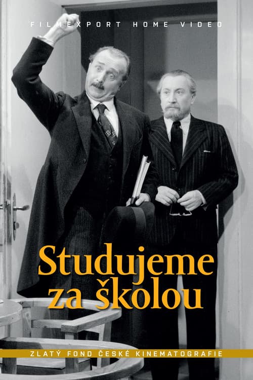 Studujeme za školou!