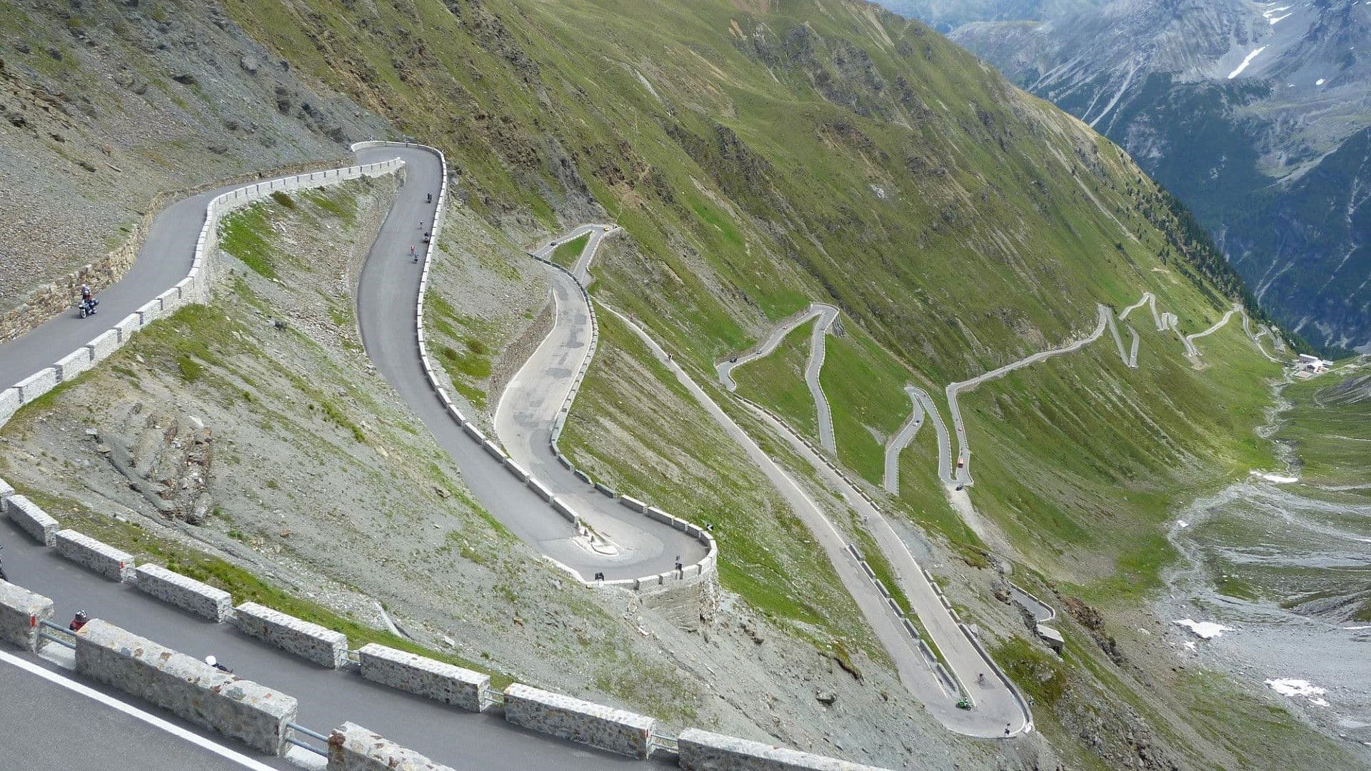 Stelvio - Crocevia della pace
