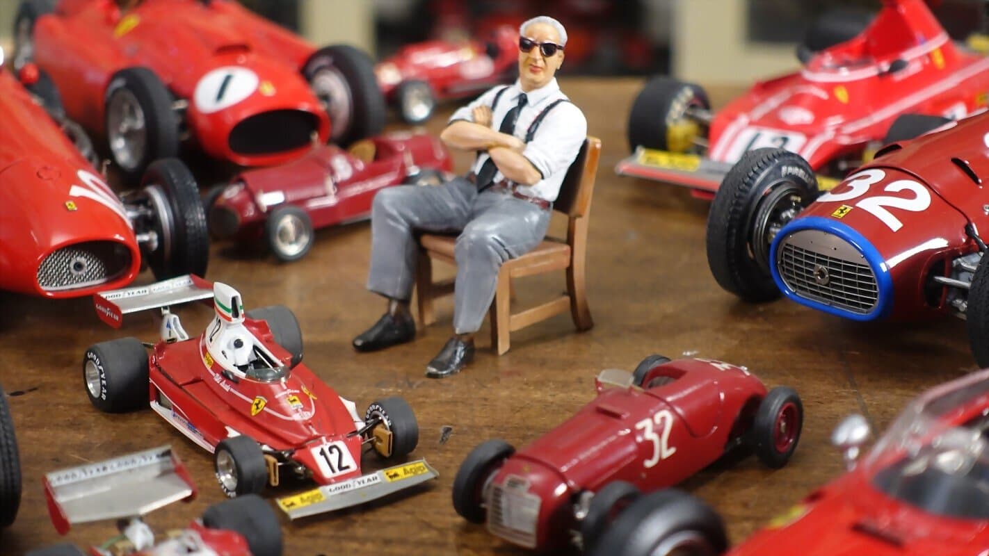 Enzo Ferrari. Il rosso e il nero