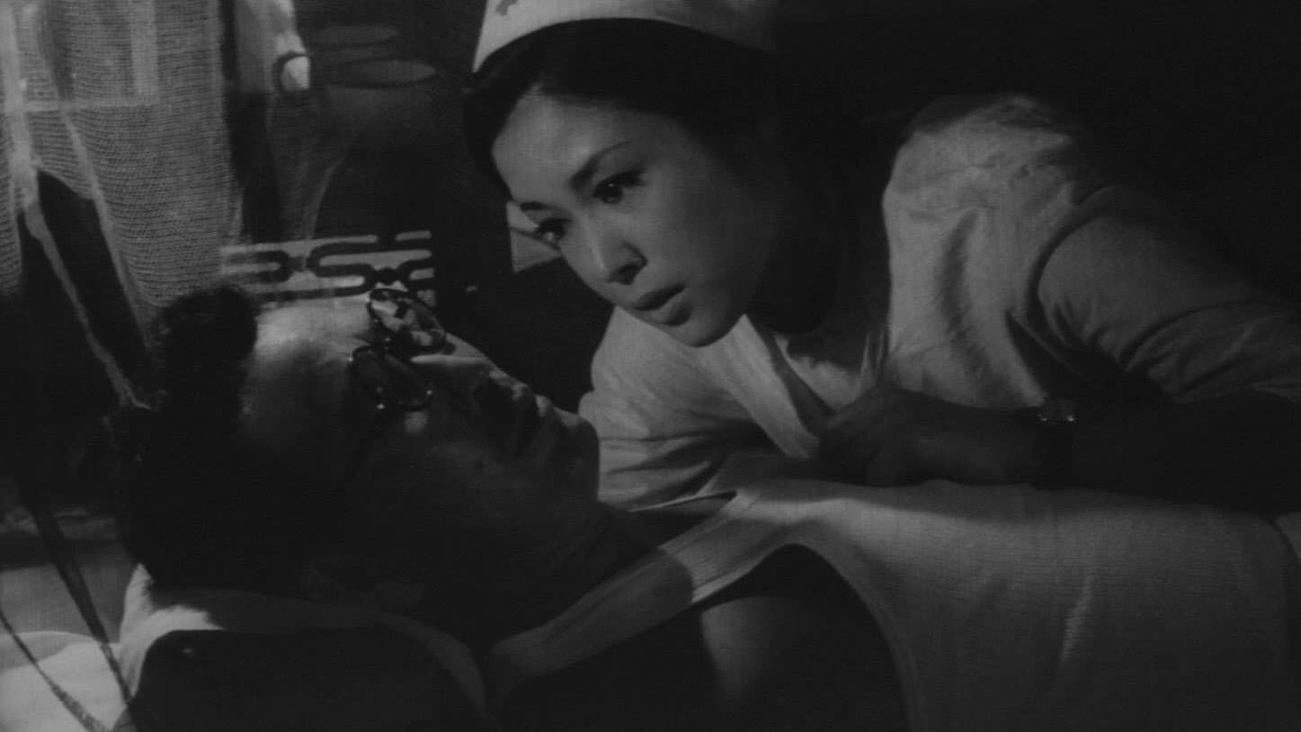 Nuda per un pugno di eroi