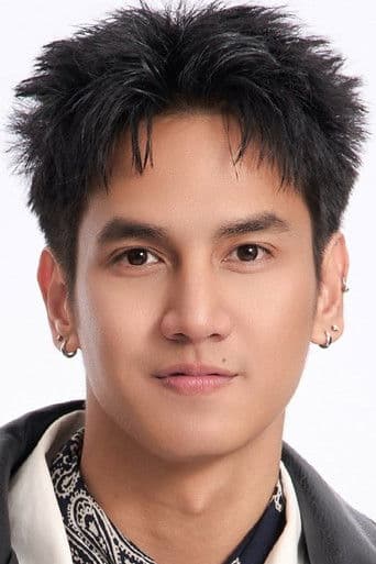 อภิสิทธิ์ แสงมิ่ง